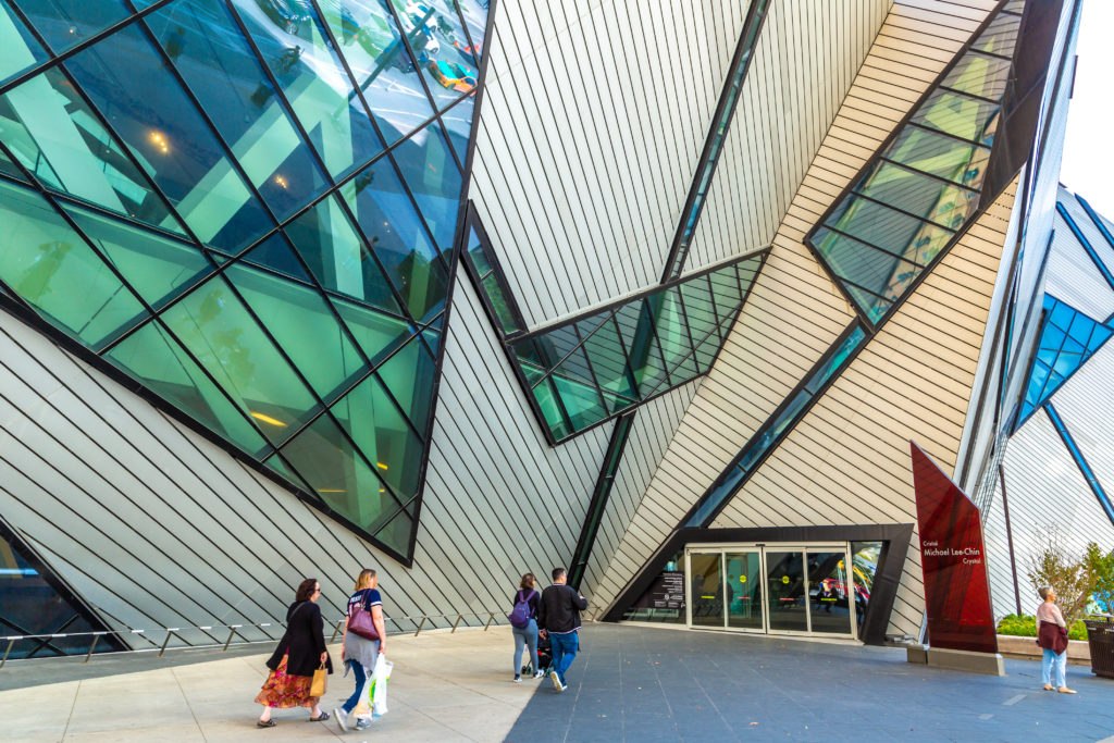 This one-semester program for fall 2021 will be offered online with in-person industry site visits.